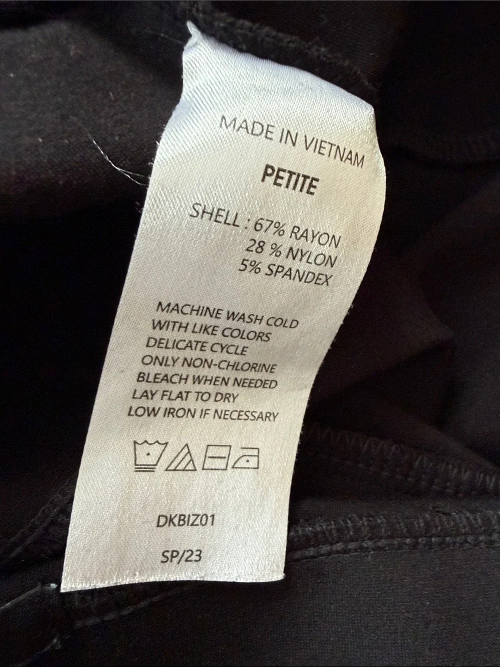 Quince black ultra stretch ponte straight leg pants. Size medium petite.